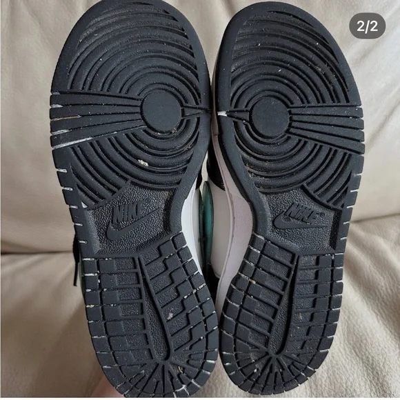 Nike Dunks Size 8- Teal, Navy, & White - Picture 2 of 2